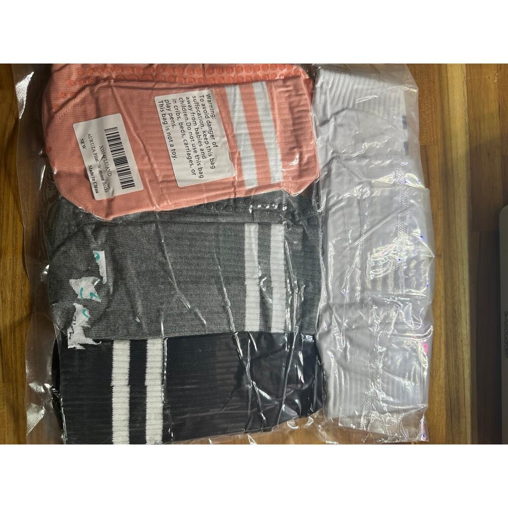 NWT Auruza 4 Pairs Pilates Socks with Grip Non-Slip Socks Yoga Sz Large